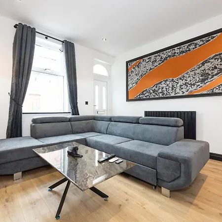 Midnight Manor-High Speed Wi-Fi-Cinema Room-Sleeps6 Leigh  Exterior foto