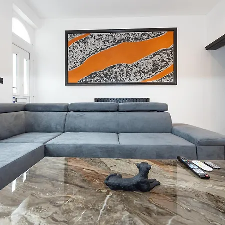 Midnight Manor-High Speed Wi-Fi-Cinema Room-Sleeps6 Leigh  Exterior foto